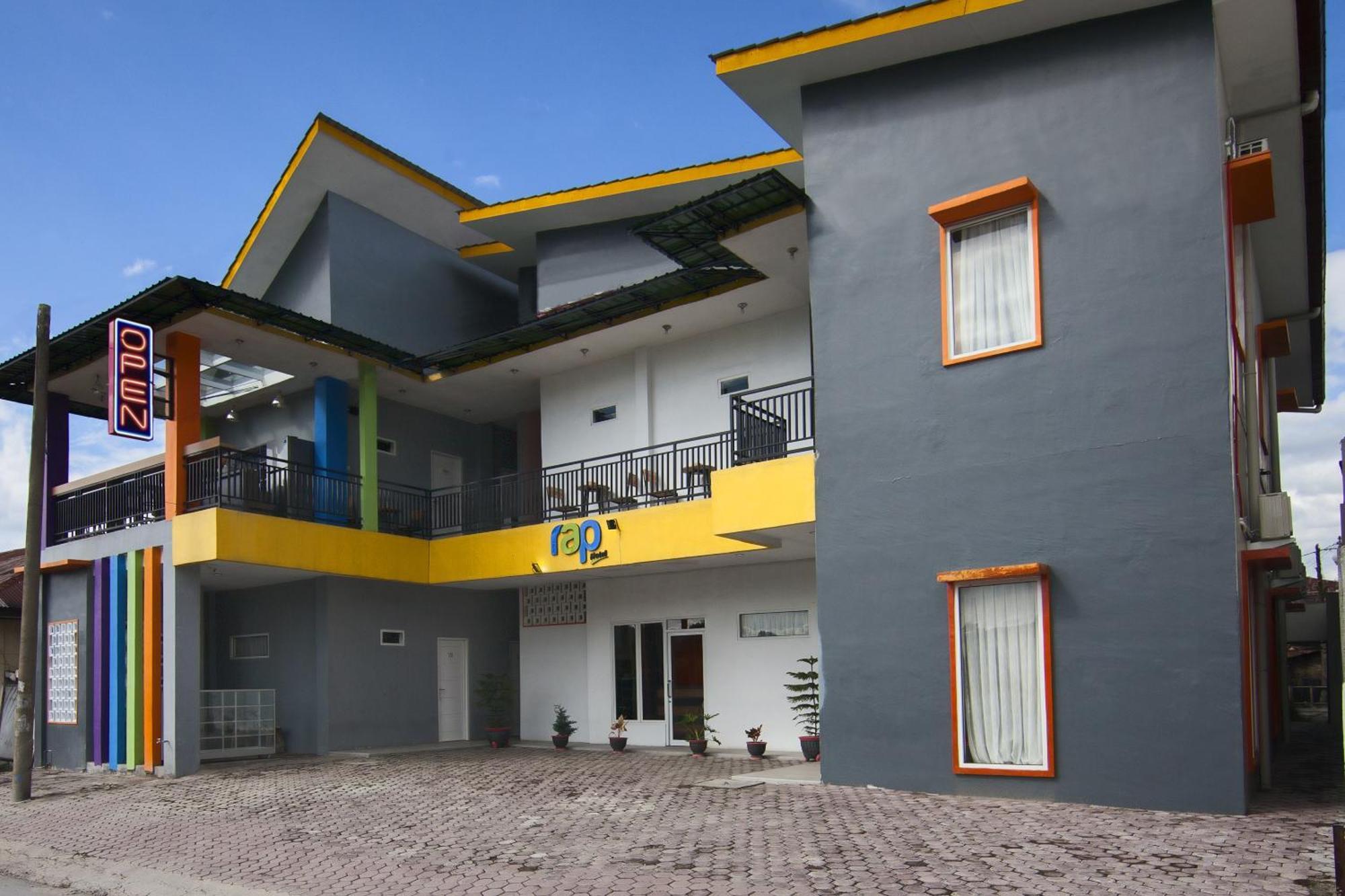 Rap Hotel Balige Εξωτερικό φωτογραφία